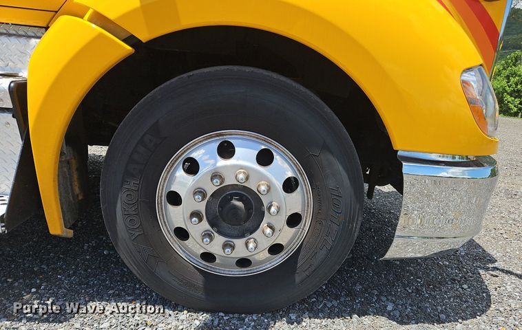 image for item OK9930 2020 Kenworth  T680 semi truck