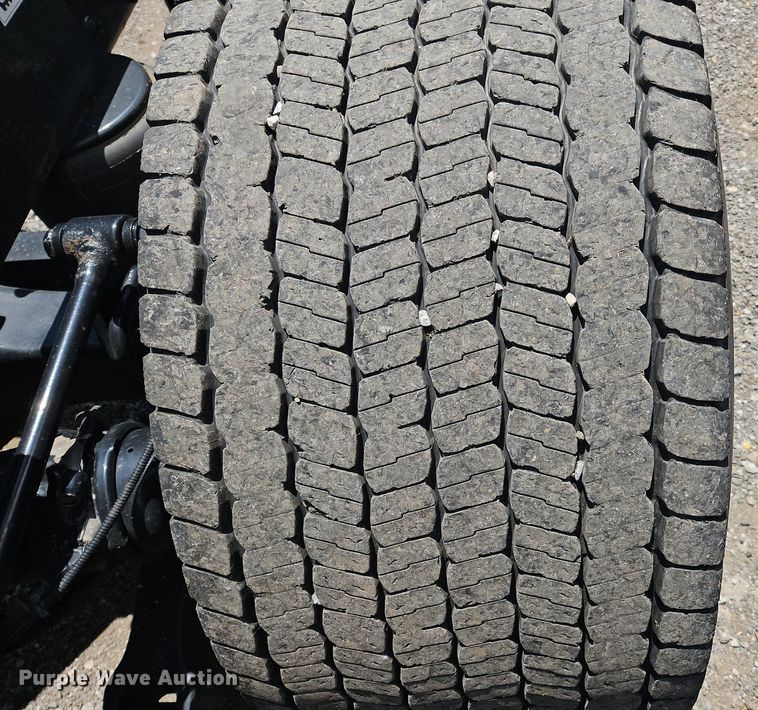 image for item OK9930 2020 Kenworth  T680 semi truck