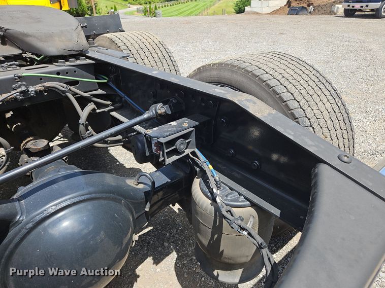 image for item OK9931 2021 Freightliner  Cascadia 126 semi truck