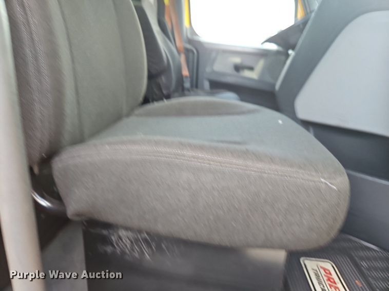 image for item OK9931 2021 Freightliner  Cascadia 126 semi truck