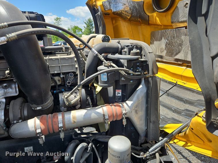 image for item OK9931 2021 Freightliner  Cascadia 126 semi truck