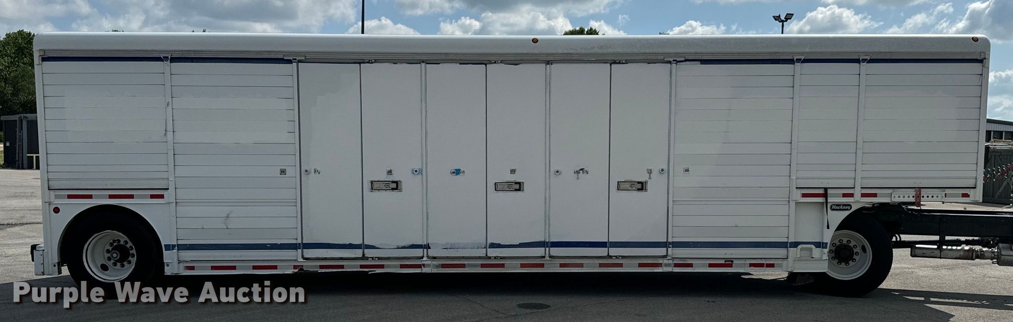 2000 Hackney & Sons delivery trailer in Collinsville, OK Item ND9360 for sale Purple Wave