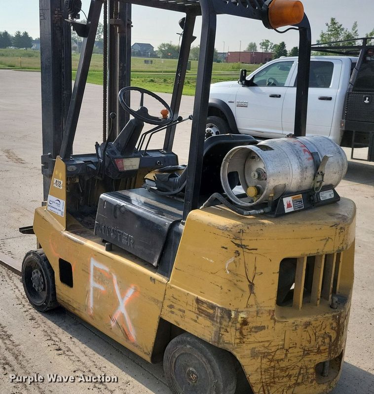 image for item DG0600 1981 Hyster S50XL forklift
