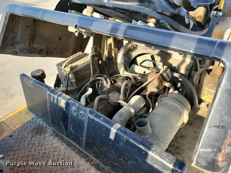 image for item DG0600 1981 Hyster S50XL forklift