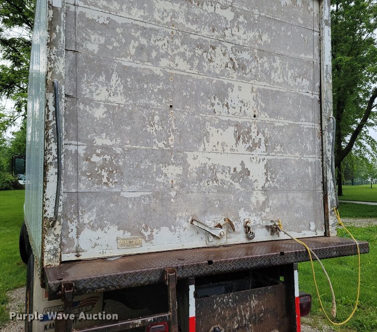 image for item DI3053 1995 GMC TopKick C6500 box truck