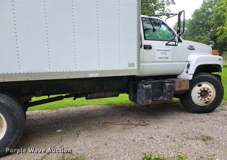 image for item DI3053 1995 GMC TopKick C6500 box truck