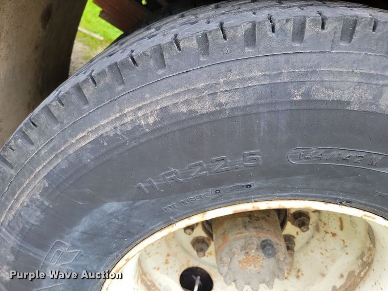 image for item DI3053 1995 GMC TopKick C6500 box truck