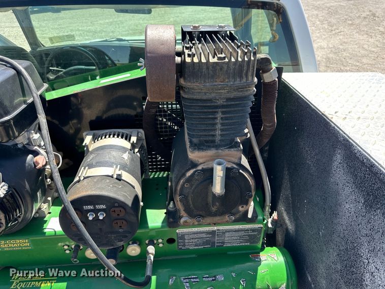 image for item DK6611 2006 GMC Sierra 2500HD utility bed pickup truck