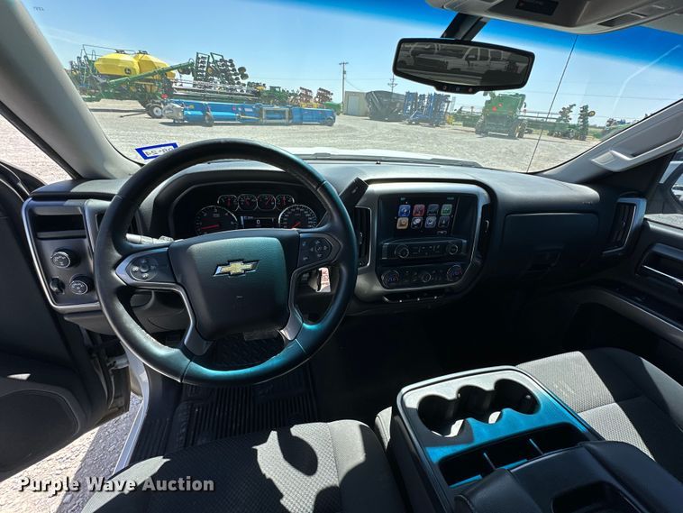 image for item DK6613 2017 Chevrolet  Silverado 1500 Crew Cab pickup truck