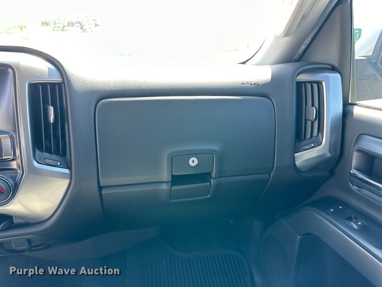 image for item DK6613 2017 Chevrolet  Silverado 1500 Crew Cab pickup truck