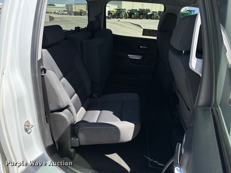 image for item DK6613 2017 Chevrolet  Silverado 1500 Crew Cab pickup truck