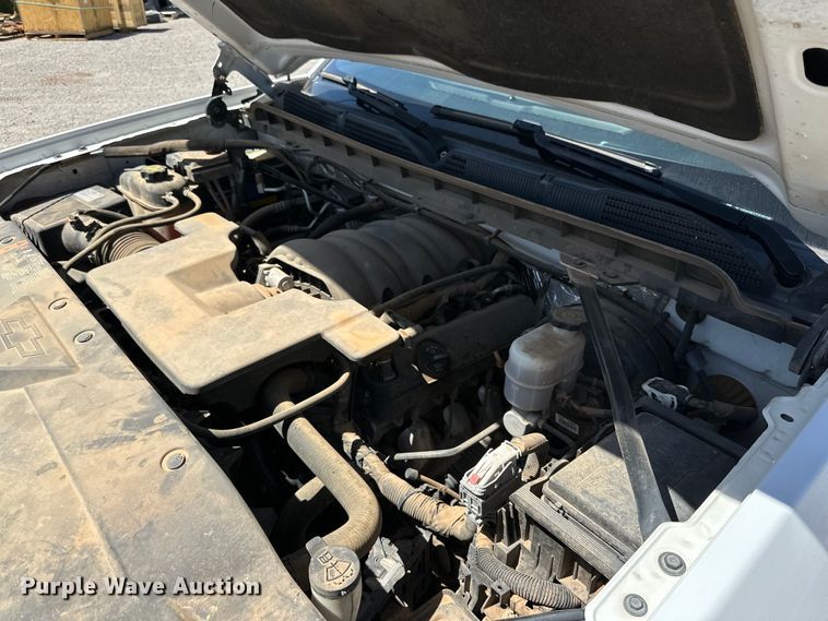 image for item DK6613 2017 Chevrolet  Silverado 1500 Crew Cab pickup truck