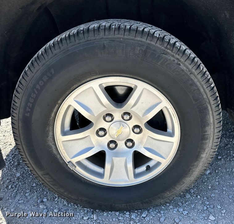 image for item DK6613 2017 Chevrolet  Silverado 1500 Crew Cab pickup truck