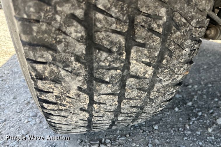 image for item DK6613 2017 Chevrolet  Silverado 1500 Crew Cab pickup truck