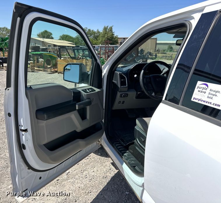 image for item DK6615 2015 Ford F150 SuperCrew pickup truck