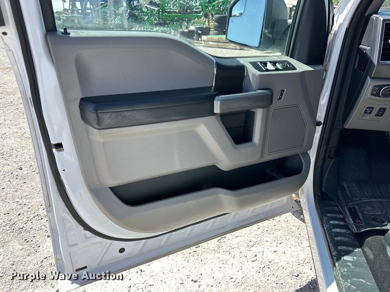 image for item DK6615 2015 Ford F150 SuperCrew pickup truck