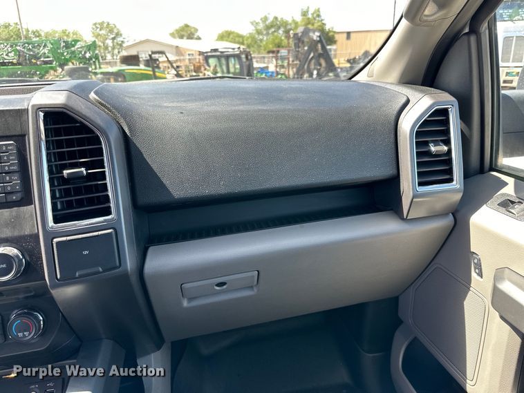 image for item DK6615 2015 Ford F150 SuperCrew pickup truck