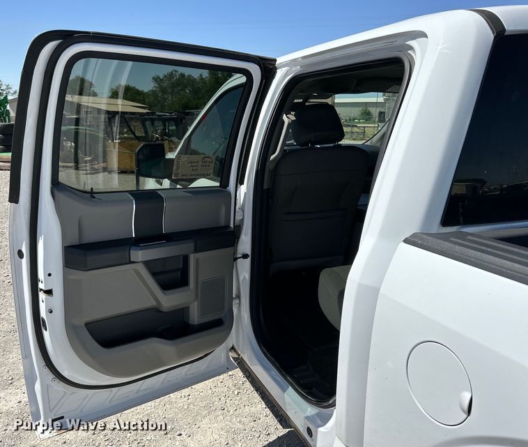 image for item DK6615 2015 Ford F150 SuperCrew pickup truck