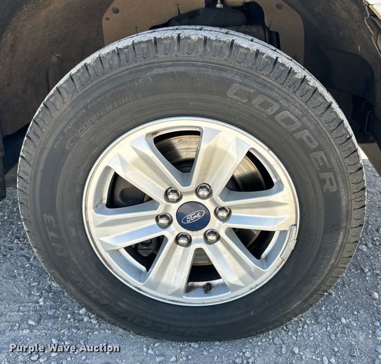 image for item DK6615 2015 Ford F150 SuperCrew pickup truck