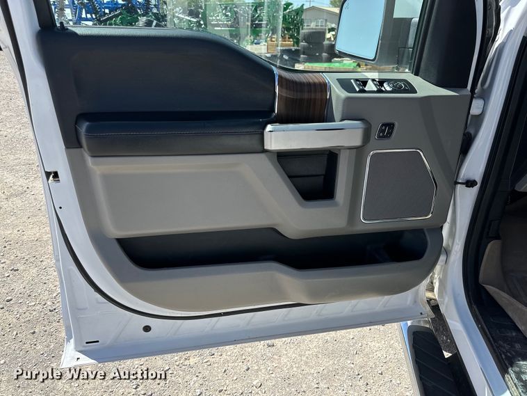 image for item DK6616 2015 Ford F150 SuperCrew pickup truck