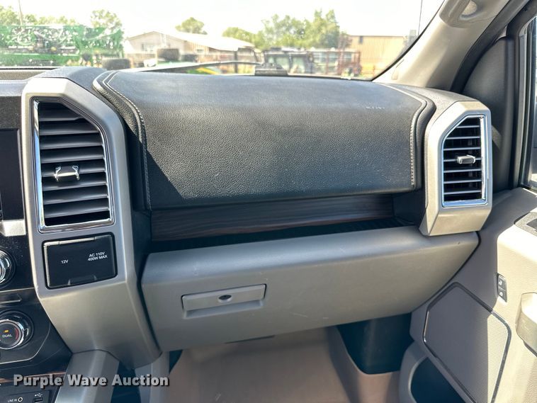 image for item DK6616 2015 Ford F150 SuperCrew pickup truck