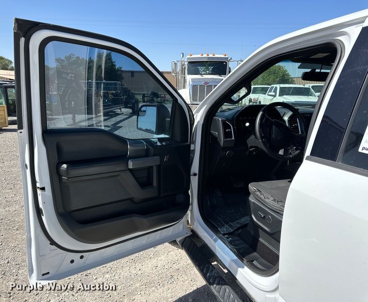 image for item DK6617 2017 Ford F150 SuperCrew pickup truck