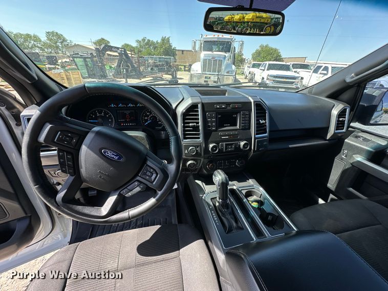 image for item DK6617 2017 Ford F150 SuperCrew pickup truck