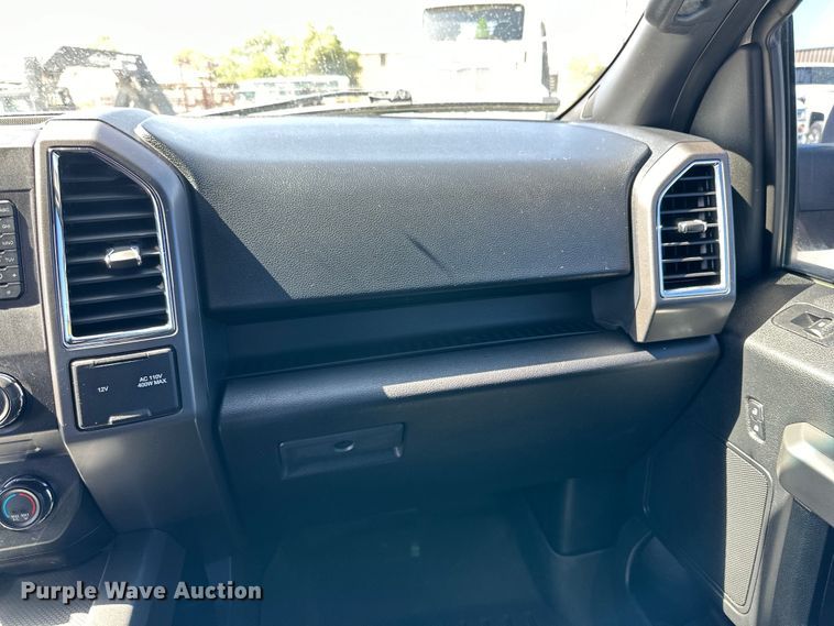 image for item DK6617 2017 Ford F150 SuperCrew pickup truck