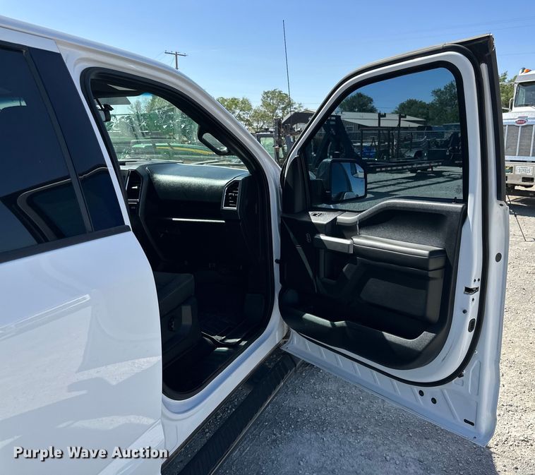 image for item DK6617 2017 Ford F150 SuperCrew pickup truck