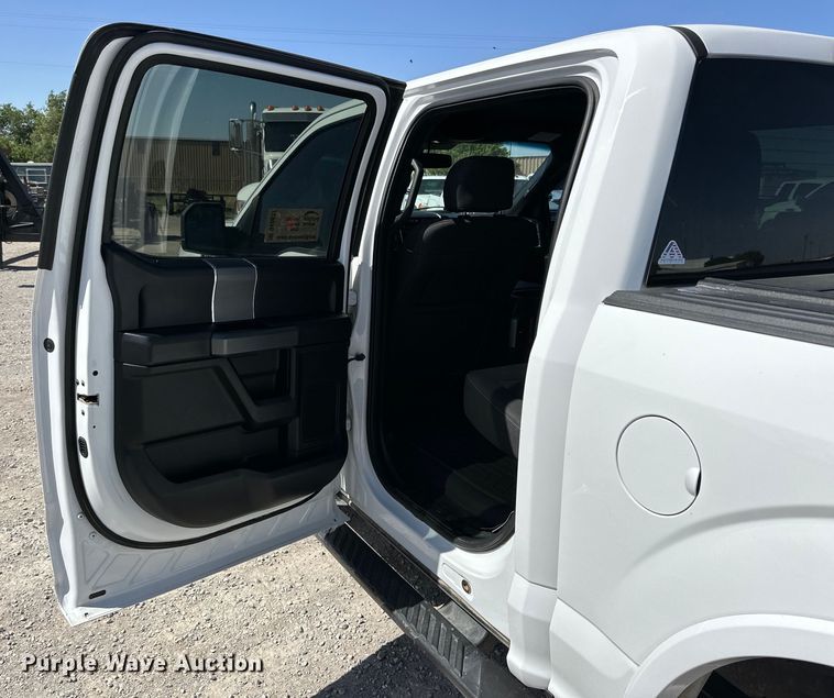 image for item DK6617 2017 Ford F150 SuperCrew pickup truck