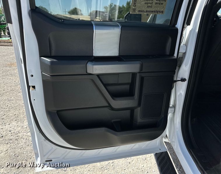 image for item DK6617 2017 Ford F150 SuperCrew pickup truck