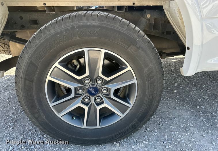 image for item DK6617 2017 Ford F150 SuperCrew pickup truck