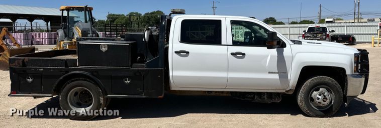 image for item DK6626 2017 Chevrolet Silverado 3500 HD Crew Cab flatbed pickup truck