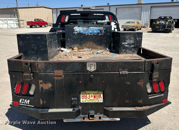 image for item DK6626 2017 Chevrolet Silverado 3500 HD Crew Cab flatbed pickup truck