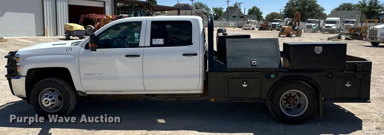 image for item DK6626 2017 Chevrolet Silverado 3500 HD Crew Cab flatbed pickup truck