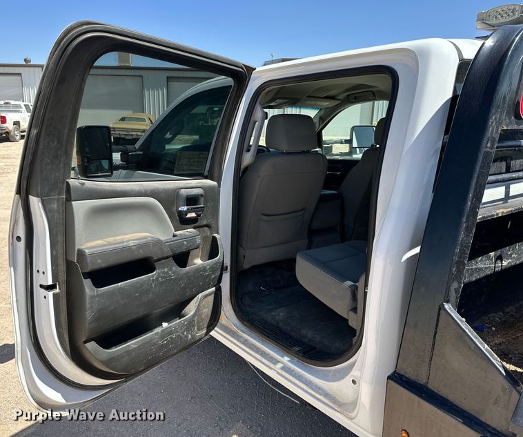 image for item DK6626 2017 Chevrolet Silverado 3500 HD Crew Cab flatbed pickup truck