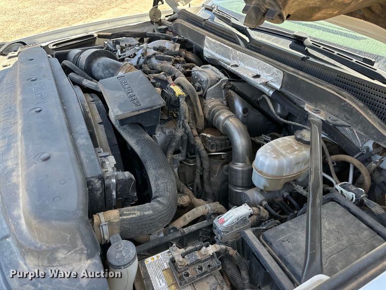 image for item DK6626 2017 Chevrolet Silverado 3500 HD Crew Cab flatbed pickup truck