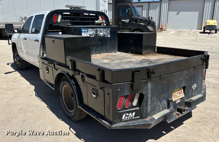 image for item DK6628 2017 Chevrolet Silverado 3500 HD Crew Cab flatbed pickup truck