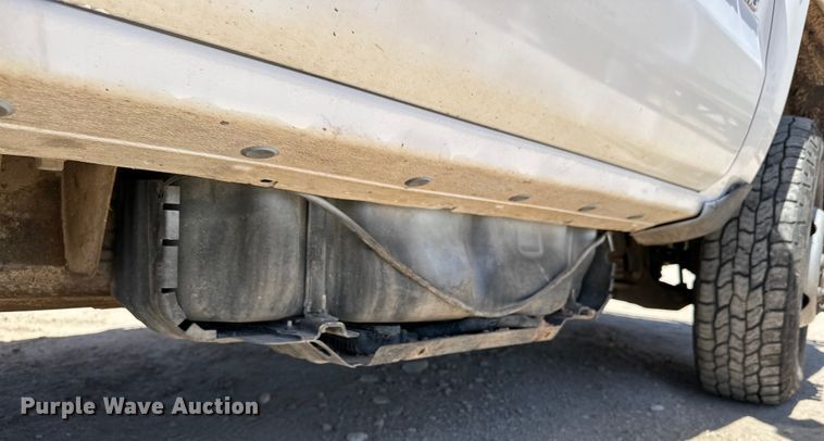 image for item DK6628 2017 Chevrolet Silverado 3500 HD Crew Cab flatbed pickup truck