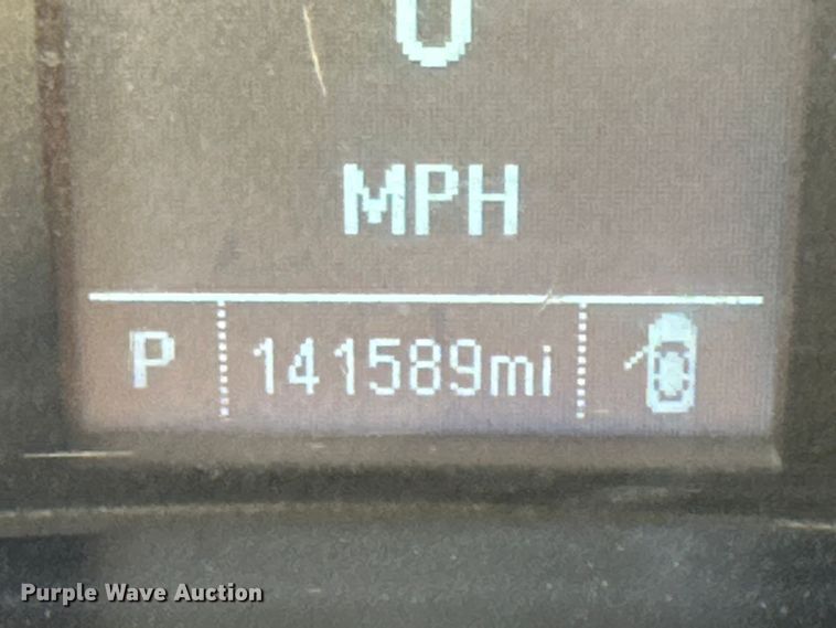 image for item DK6628 2017 Chevrolet Silverado 3500 HD Crew Cab flatbed pickup truck