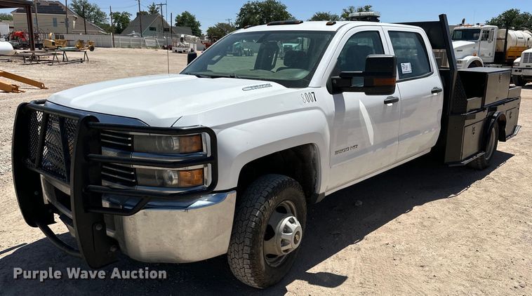 image for item DK6633 2016 Chevrolet Silverado 3500 HD Crew Cab flatbed pickup truck