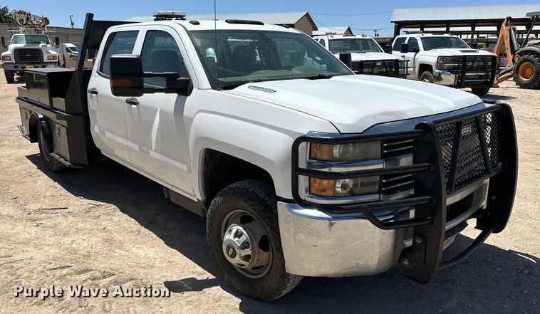 image for item DK6633 2016 Chevrolet Silverado 3500 HD Crew Cab flatbed pickup truck
