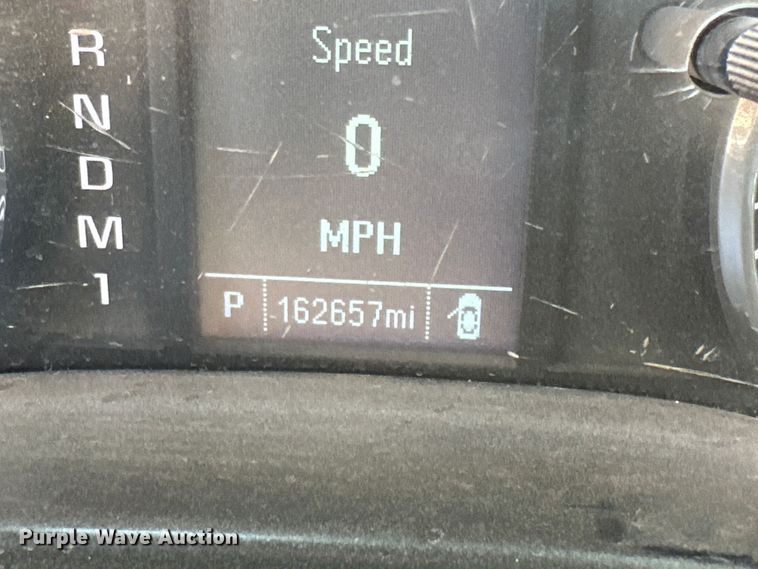 image for item DK6633 2016 Chevrolet Silverado 3500 HD Crew Cab flatbed pickup truck