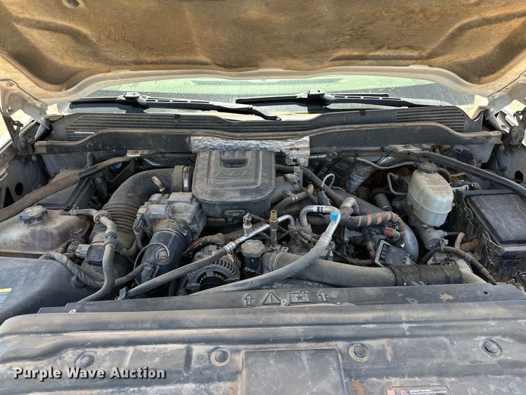 image for item DK6633 2016 Chevrolet Silverado 3500 HD Crew Cab flatbed pickup truck