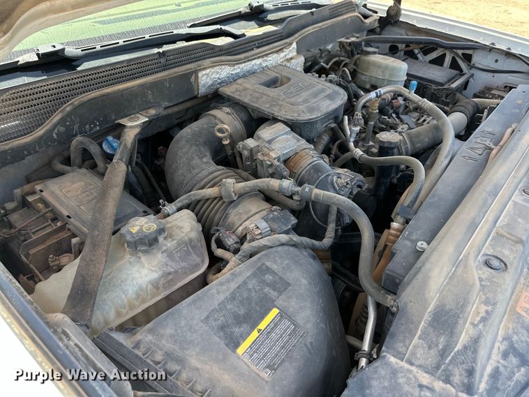 image for item DK6633 2016 Chevrolet Silverado 3500 HD Crew Cab flatbed pickup truck