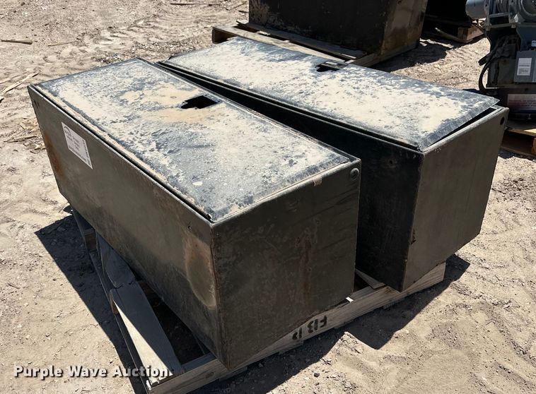 image for item DK6638 (2) toolboxes