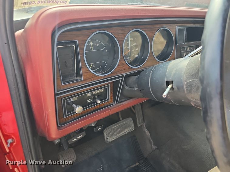 image for item DM1695 1985 Dodge Ram Charger SUV