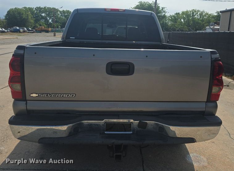 image for item DM1696 2006 Chevrolet Silverado 1500 Crew Cab pickup truck