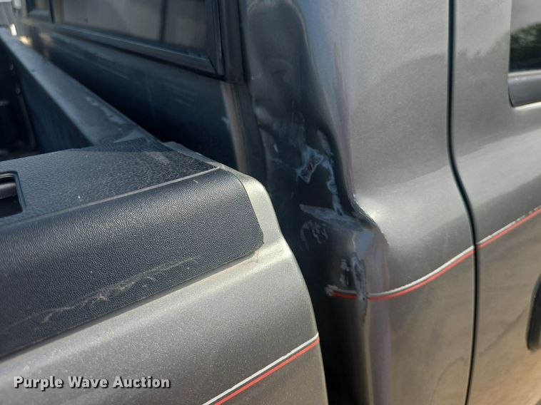 image for item DM1696 2006 Chevrolet Silverado 1500 Crew Cab pickup truck