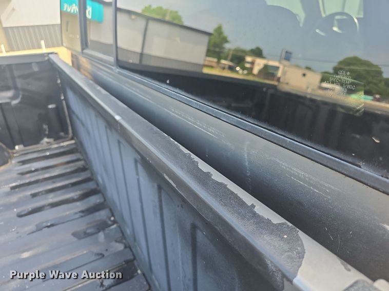 image for item DM1696 2006 Chevrolet Silverado 1500 Crew Cab pickup truck